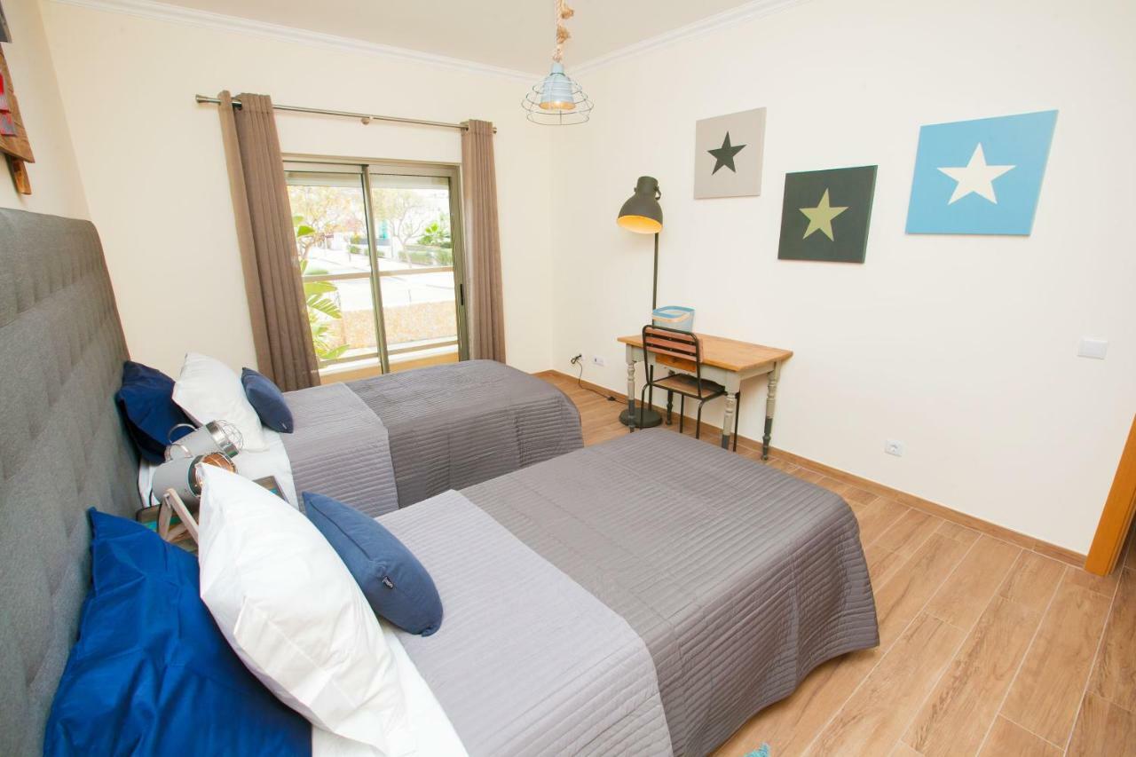 Modern Luxury Apartment Near Harbor Of Albufeira Kültér fotó
