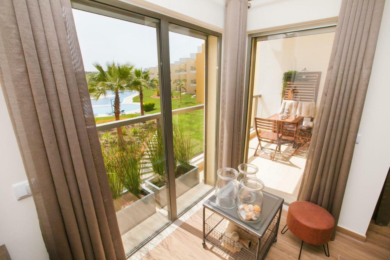 Modern Luxury Apartment Near Harbor Of Albufeira Kültér fotó