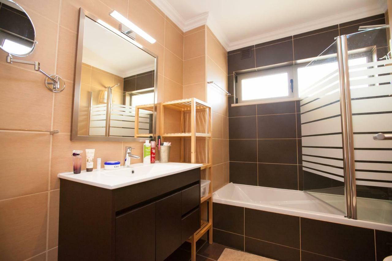 Modern Luxury Apartment Near Harbor Of Albufeira Kültér fotó
